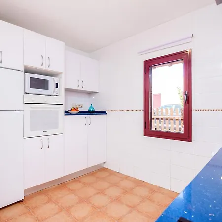 Holidayvilla Tropical - Bbq , Pool , Garden By Holidays *