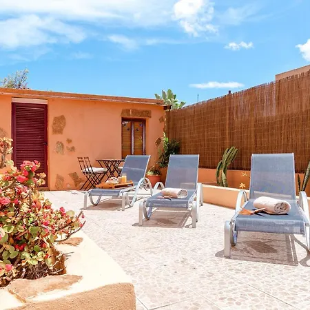 Holidayvilla Tropical - Bbq , Pool , Garden By Holidays Villa La Oliva