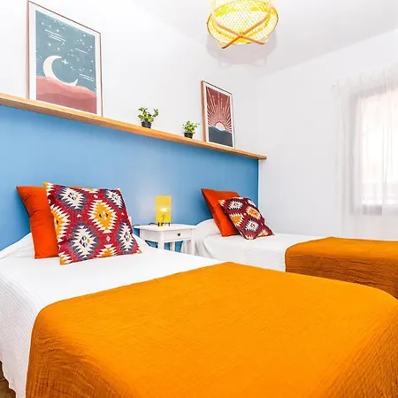 Villa Holidayvilla Tropical - Bbq , Pool , Garden By Holidays *